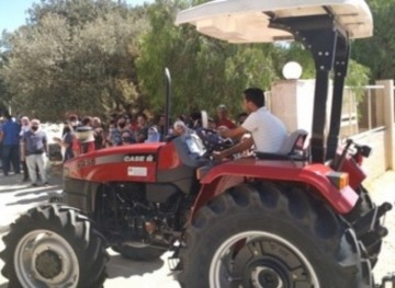 Community tractor
