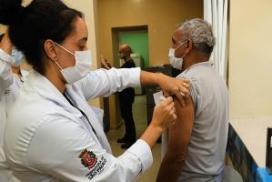 All’Arsenale della Speranza inizia la vaccinazione contro il covid-19 degli ospiti con più di 60 anni