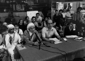 5 de setembro, 5 perguntas a Madre Teresa...